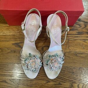 Valentino Garavani pale pink satin floral strappy stiletto heels size 37.5